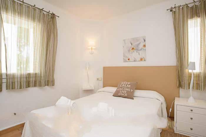 Cala Serena Apartment Sleeps 6 Pool Air Con Exterior foto